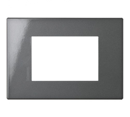 AXOLUTE Air рамка,итальянская модульность, 3 модуля, Антрацит  HW4803HS  Legrand