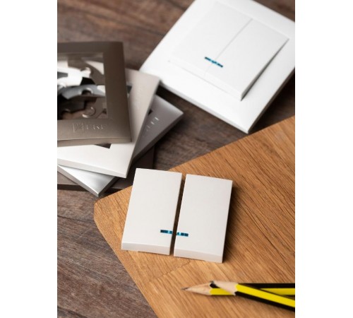 Валенсия лицевая панель выключателя 2-кл. с индикатором 10А жемчуг EKF PROxima   ESV10-L-123-50   EKF