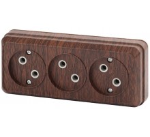 Розетка Intro Quadro 2-205-10 без заземления трехместная 3х2P, 16А-250В, IP20, ОУ, венге  Б0053815  Intro