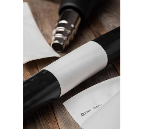 Термоусаживаемая трубка ТУТ нг 80/40 белая рулон PROxima  tut-80-w  EKF