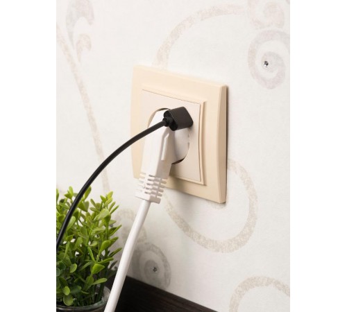 Розетка 1-местная СП с/з Минск 16А бежевая с защ. штор. с USB 1А EKFERR16-028-200-USBEKF