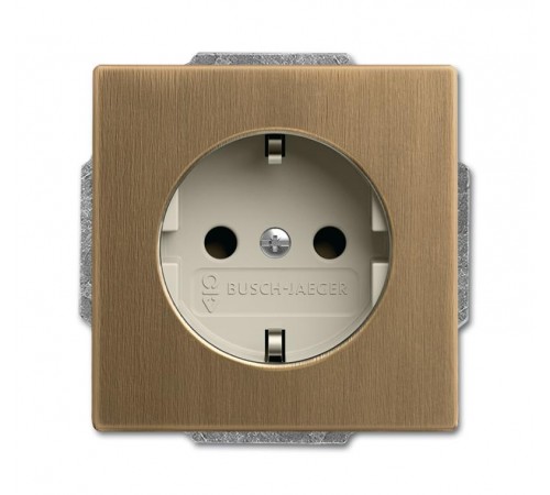 Розетка SCHUKO 16А 250В с защитными шторками, винтовые клеммы, серия Династия, Латунь античная, белая роспись  2011-0-6245   2CKA002011A6245  ABB