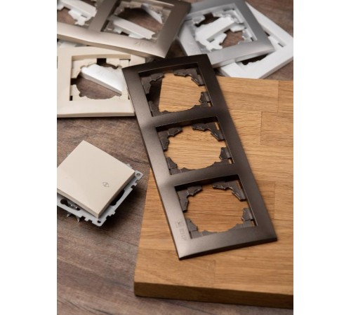 Валенсия Рамка 3-местная графит EKF   EWM-G-303-60   EKF