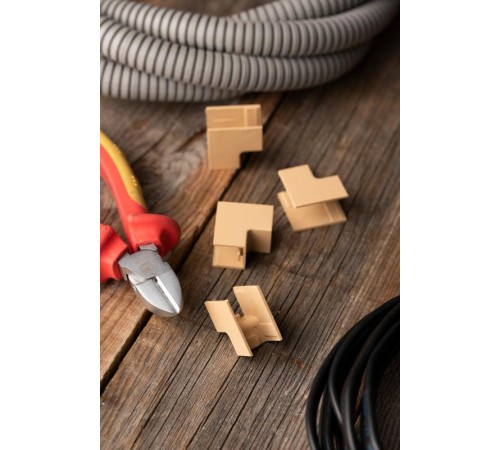 Угол внутренний (16х16) (4 шт) Plast EKF PROxima   под светлое деревоibl-16-16x4EKF