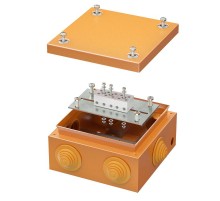 Коробка распределительная стальная FS огн.,IP55,150х150х80мм,5р, 450V,10A, 6мм.кв. с кабельными вводами и клеммниками  FSB31506  DKC