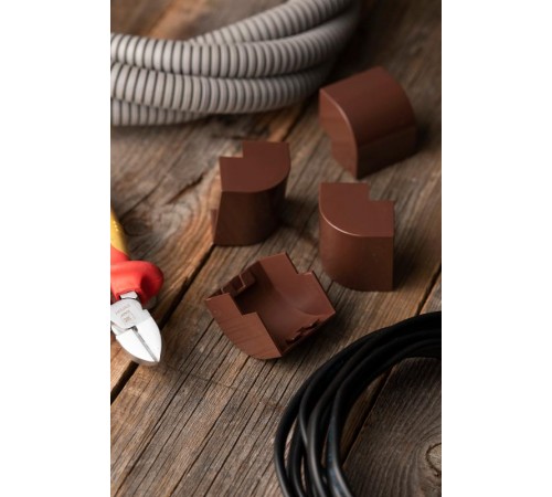 Угол внешний (40х25) (4 шт) Plast EKF PROxima  под темное деревоobd-40-25x4EKF