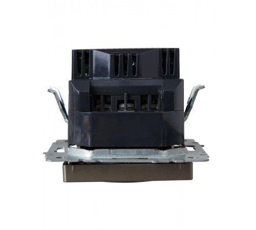 BRITE Розетка с заземлением со шторками 16А с USB A+A 3,1А РЮш10-2-БрШ шампань  BR-R14-16-U21-D31-K37  IEK