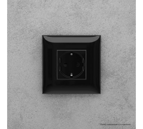 Розетка в стену, 2P+E, с з/ш, "Avanti", "Черный квадрат"  4402003  DKC