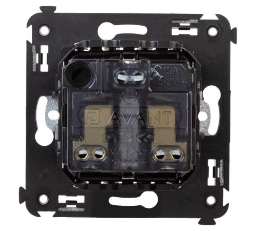 Розетка в стену, 2P+E, с з/ш, "Avanti", "Черный квадрат"  4402003  DKC