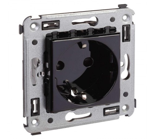 Розетка в стену, 2P+E, с з/ш, "Avanti", "Черный квадрат"  4402003  DKC