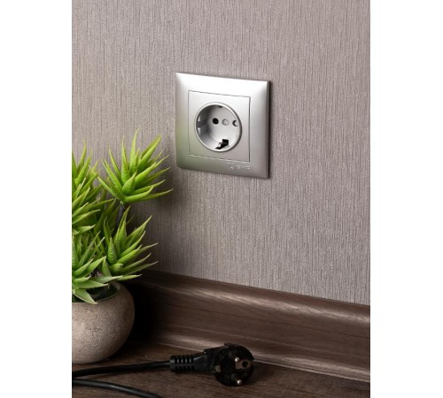 Валенсия лицевая панель розетки 1-местной с/з 16А сталь с защ. штор. EKF PROxima   ESR16-L-028-30   EKF