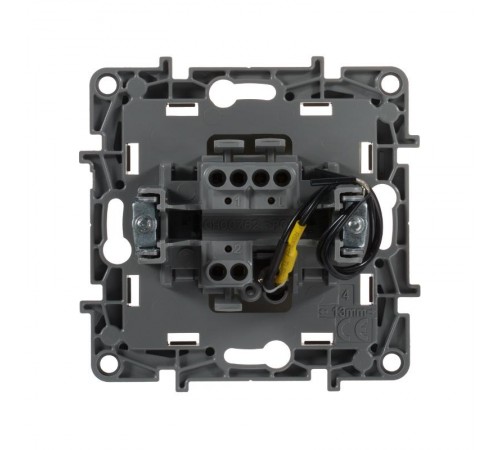 Etika Слоновая кость Переключатель с подсветкой, 10А, автозажимные клеммы  672315  Legrand