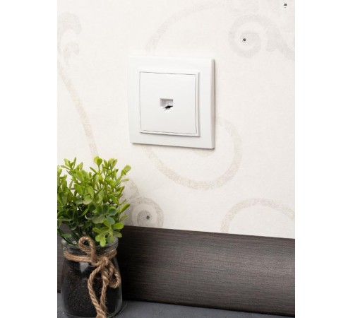 Минск Розетка RJ-45 1-местная СП белая EKF Basic  ERK01-035-10  EKF