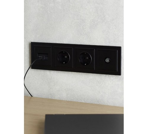 BRITE Рамка 4-ая РУ-4-БрЧ черный  BR-M42-K02  IEK