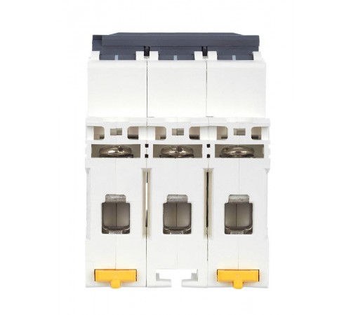 Выключатель автоматический трехполюсный M10N 3P D 8А 10кА ARMAT  AR-M10N-3-D008  IEK