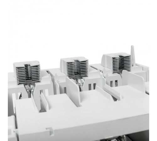 Выключатель-разъединитель УВРЭ v2 630А с дополнительным контактом (NO+NC) откидного типа под предохранители ППН (габ.3) uvre2-630EKF