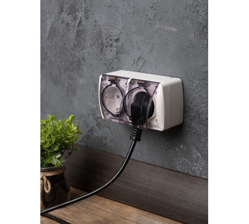 Владивосток Розетка 2-местная 16А с заземлением с прозрачной крышкой IP54  EQR16-129-30-54-T  EKF