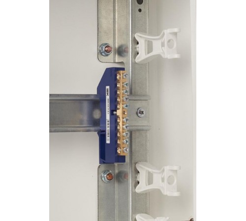 Шина N ноль на DIN-изоляторе ШНИ-6х9-10-Д-С  YNN10-69-10D-K07  IEK