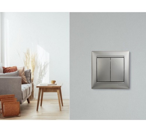Valena Алюминий Выключатель 2-х клавишный  770105  Legrand