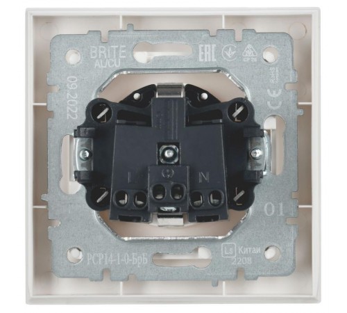 BRITE Розетка с заземлением со шторками 16А в сборе РСР14-1-0-БрБ белый   BR-R14-16-K01-F  IEK