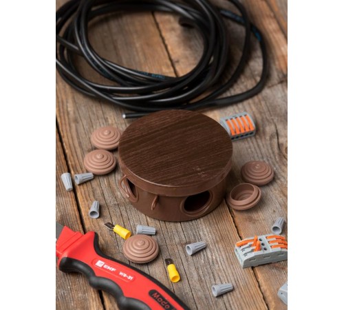 Коробка распределительная КМР-040-039 с крышкой (85х40) 4 мембранных ввода тёмное дерево IP54 EKF PROxima  plc-kmr-040-039-t  EKF