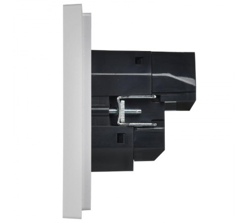 FORTE&PIANO Розетка с заземлением, со шторками в/к 16А USB A+C 18Вт FP247 белый  FP-R14-16-U22-018-K01  IEK