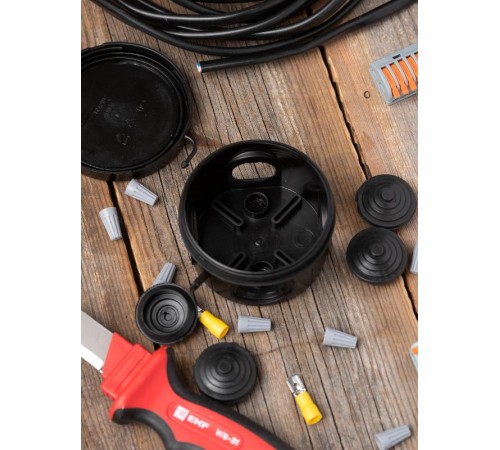 Коробка распределительная КМР-040-038 с крышкой (65х40) 4 мембр. Ввода чёрная IP54  plc-kmr-040-038-b  EKF