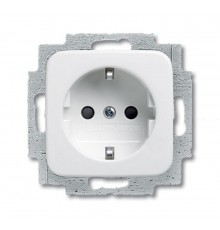Розетка SCHUKO 16А 250В, серия Reflex SI, цвет альпийский белый  2011-0-3789   2CKA002011A3789  ABB