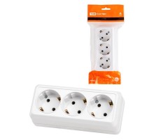 Розетка 3-х местная горизонтальная 2П+3 открытой установки IP20 16A белая "Ладога"  SQ1801-0126  TDM