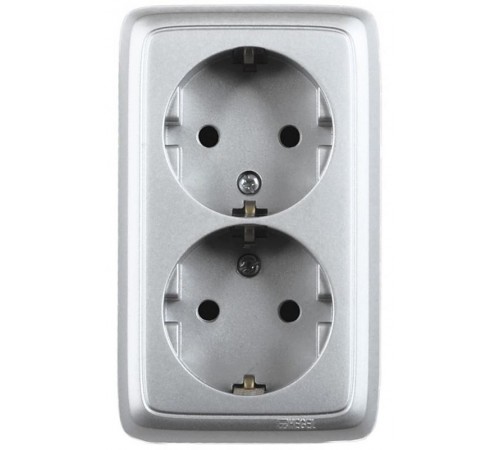 Розетка открытой установки, двухместная, с заземляющим контактом, с изолирующей пластиной, цвет серебро  РА16-153-06  HEGEL