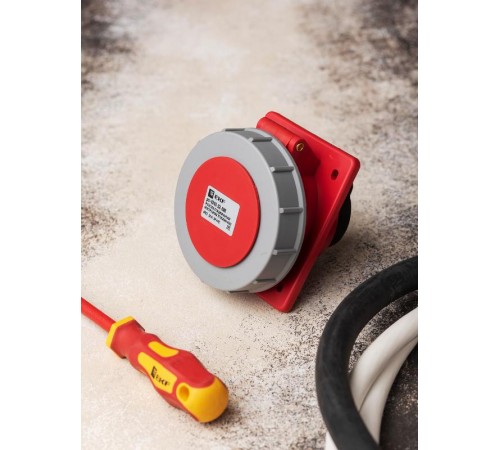 Розетка стационарная внутренняя угловая 4242 3Р+РЕ 32А 380В IP67 EKF PROxima  ps-4242-32-380  EKF