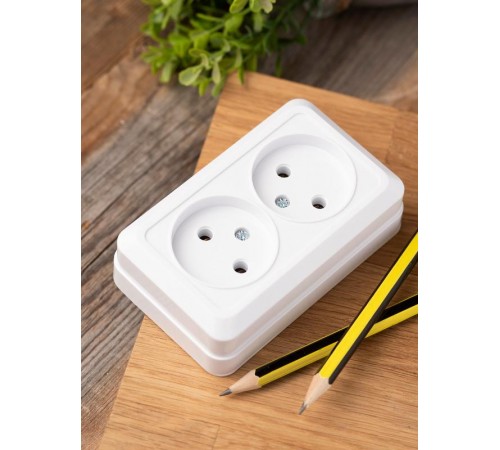 Рим Розетка 2-местная 10А без заземления белая EKF  ENR10-102-10  EKF