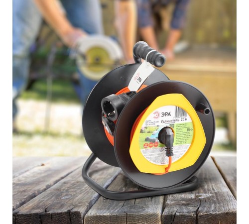 Удлинитель силовой ЭРА RPx-1e-3х0.75-20m на п. катушке c/з 1 гн 20м ПВС 3х0.75  Б0043045  ЭРА