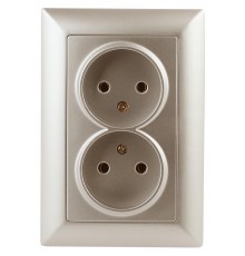 Розетка Intro Solo 4-204-04 без заземления 2х2P, 16А-250В, IP20, СУ, шампань  Б0053669  Intro