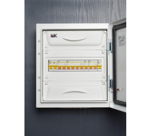 Выключатель нагрузки модульный (мини-рубильник) ВН-32 4Р 63А  MNV10-4-063  IEK