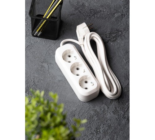 Удлинитель "Эксперт"  3 гнезда 5 метров 16А/3,5кВт с заземлением ПВС 3х1 EKF PROxima  UBA16-310-3-05  EKF