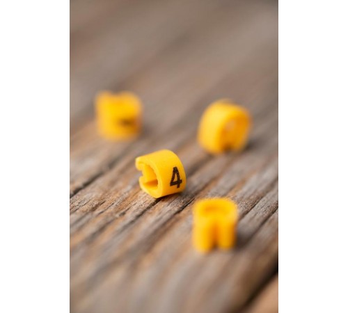 Маркер-кабельный 2,5кв.мм "4" (1000шт.) (ЕС-1) EKF PROxima  plc-KM-2.5-4  EKF