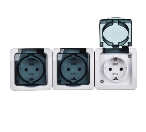 ГЕРМЕС PLUS дымчатый Розетка 3-местная О/У с/з с крышкой РСб23-3-ГПБд IP54  ERMP32-K03-16-54-EC  IEK