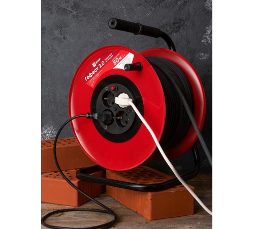Удлинитель на катушке "Гефест 2.0" 4 гнезда 50м с заземлением и предохранителем КГ 3*2,5 16А/3,5кВт PROxima  UKG02-16-R325-4-50  EKF