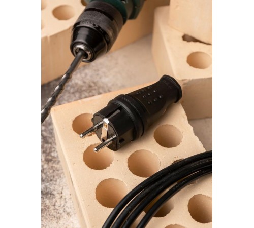 Вилка прямая каучуковая 230В, 2P+PE, 16A, IP44 Basic  RPS-011-16-230-44  EKF