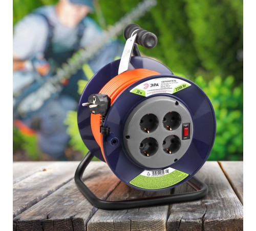 Удлинитель силовой ЭРА RPx-4es-3х1.0-30m на п. катушке c/з 4 гн 30м ПВС 3х1  Б0046847  ЭРА