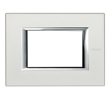 Axolute Рамка прямоугольная 3м, цвет серебро  HA4803SAN  Legrand