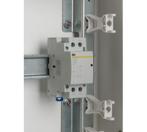 Контактор модульный КМ40-11М AC IEK  MKK11-40-11  IEK