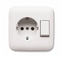 Блок переключатель и розетка SCHUKO в одном корпусе, серия Reflex SI, цвет слоновая кость  1611-0-0169  2CKA001611A0169  ABB