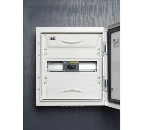 Выключатель-разъединитель модульный ВРМ-2 3P 80А  MVR20-3-080  IEK