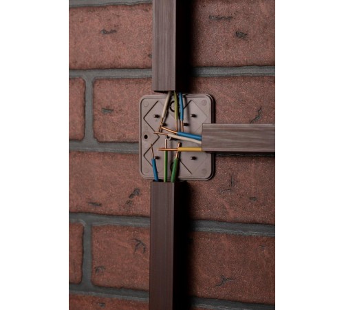 Коробка распределительная KMP-030-030 (75х75х25) тёмное дерево EKF PROxima  plc-kmr-030-030-t  EKF