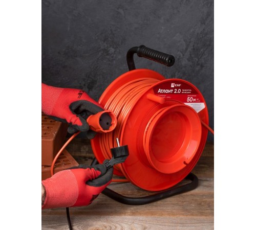 Удлинитель на катушке "Атлант 2.0" 1 гнездо 50м без заземления ПВС 2*0,75 6А/1,3кВт PROxima  UKA02-06-275-1-50  EKF