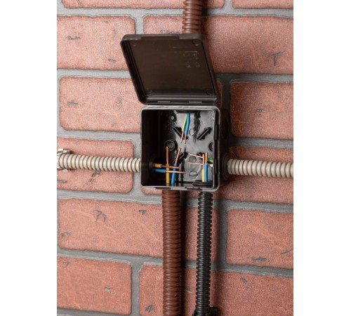 Коробка распределительная КМР-030-031 с крышкой (85х85х40) 7 мембр. вводов чёрная IP54  plc-kmr-030-031-b  EKF