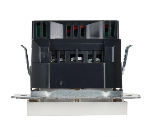 BRITE Розетка с заземлением со шторками 16А с USB A+C 18Вт РЮш11-1-БрБ белый  BR-R14-16-U22-018-K01  IEK