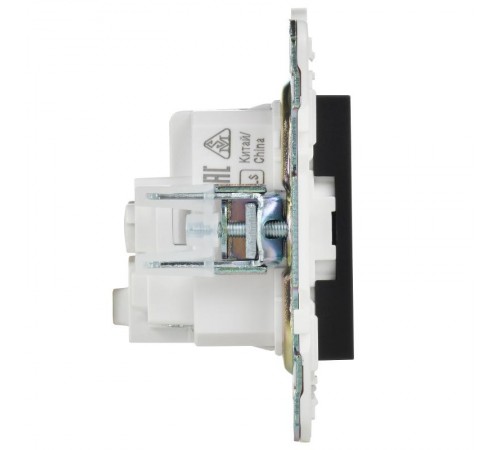 SKANDY Розетка с заземлением с защитными шторками 16А SK-R04Bl черный  SK-R14-16-K02  IEK